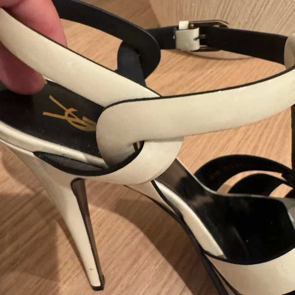 Saint Laurent Cream Patent Leather T-Strap Heeled Sandals - Picture 14 of 16